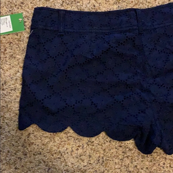NWT Lilly Walsh Shorts in Charlestown Eyelet - Picture 3 of 4